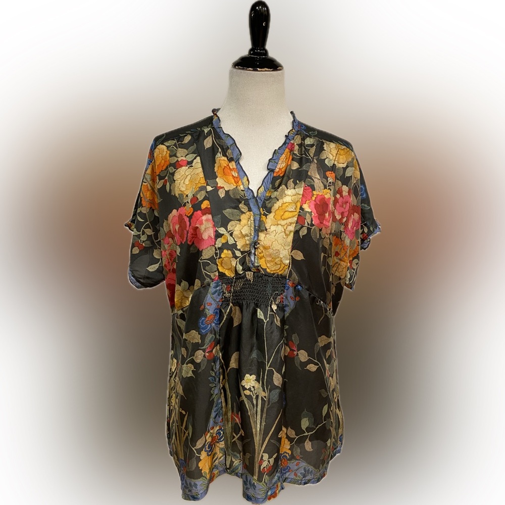 Johnny Was Graceful Galavant Silk Floral Short Sleeve Blouse Size Small NEW NWT
